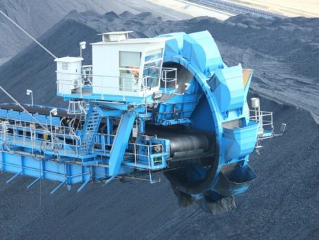 Coal shipping terminal with Dry Fog systems